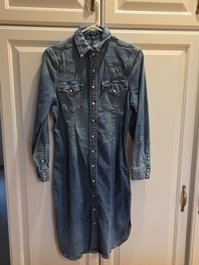 reba denim dress Reba Sleeveless V-Neck Denim Dress M with